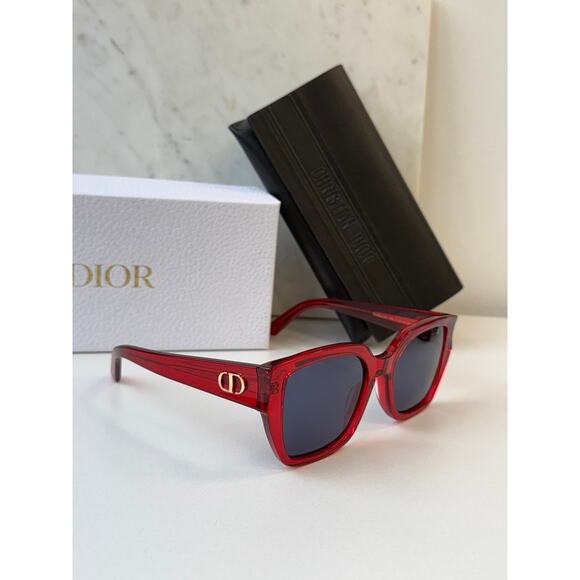 NEW Dior DiorGlow S1I Cat Eye Sunglasses in Red main image 6